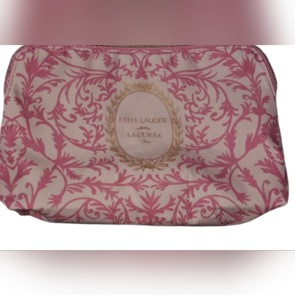 ⚡️Estee Lauder Pink‎ Cosmetic Bag with Gold Emblem NEW With Tag